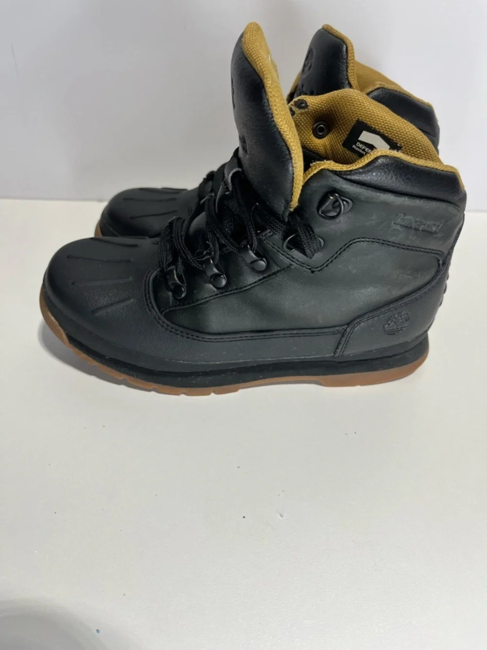 Timberland Black Hiking Boots with Tan Interior Big Boys Size 4